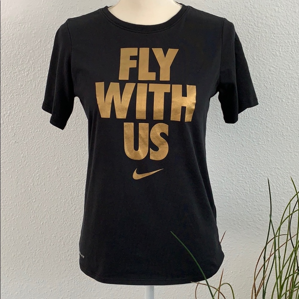 ✔️ Nike Tee Dri-Fit